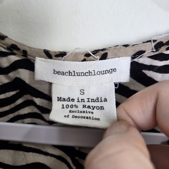 BEACHLUNCHLOUNGE Mixed Animal Print V neck Midi Dress S - Picture 6 of 6